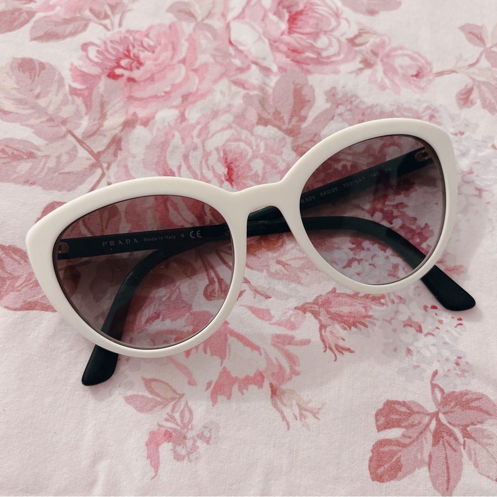 PRADA 54mm Cateye Sunglasses 🤍